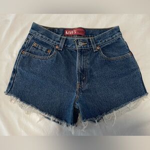 Levi’s cutoff shorts
